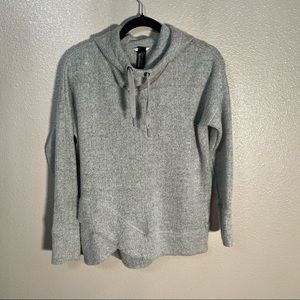 Mondetta Hooded Sweater